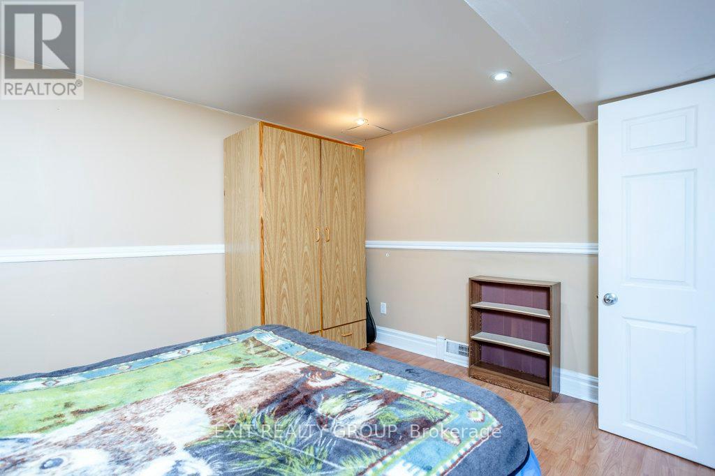 Photo 35 of 12 Nelson Street, Quinte West ON