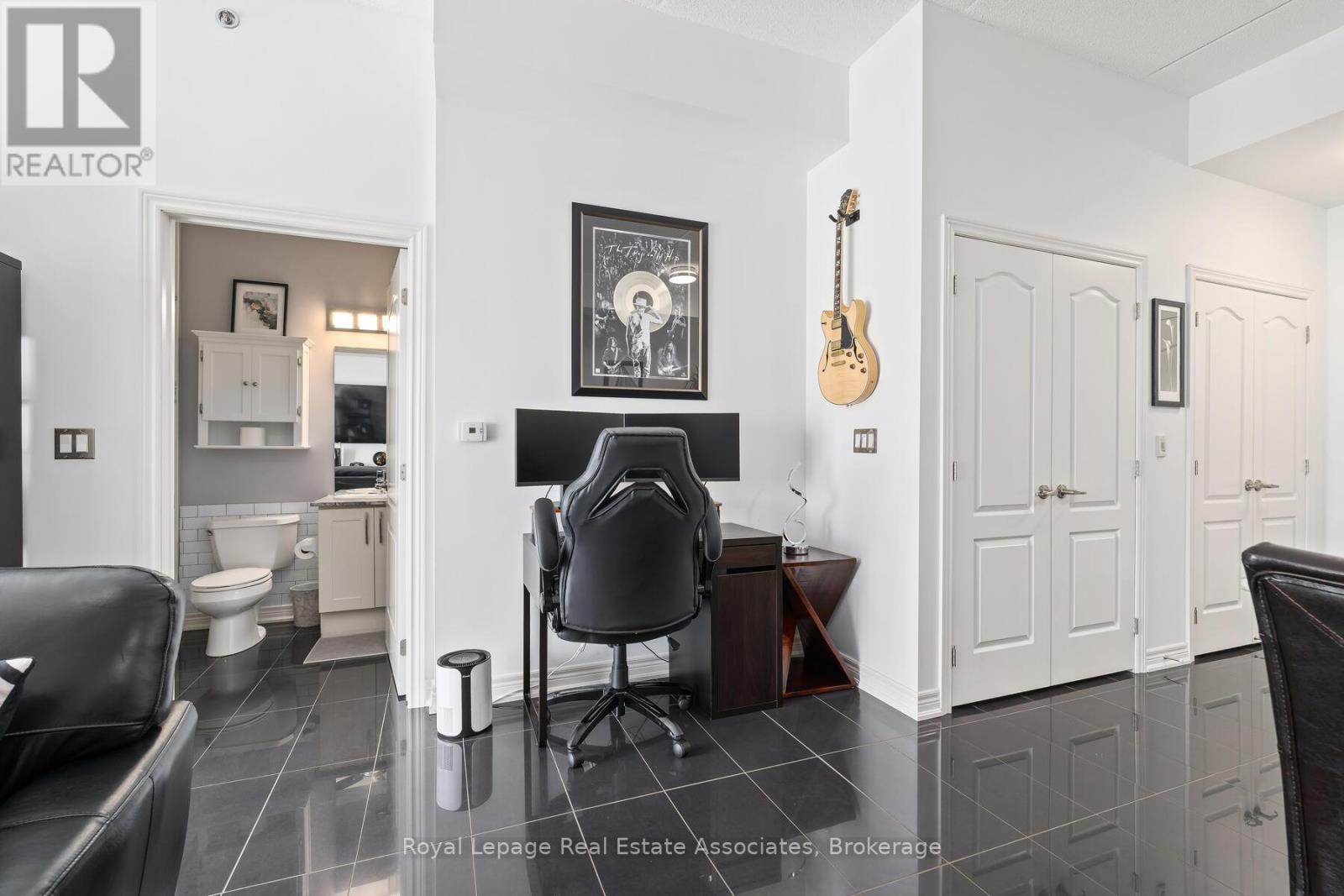 Photo 9 of 614 1421 Costigan Road, Milton ON