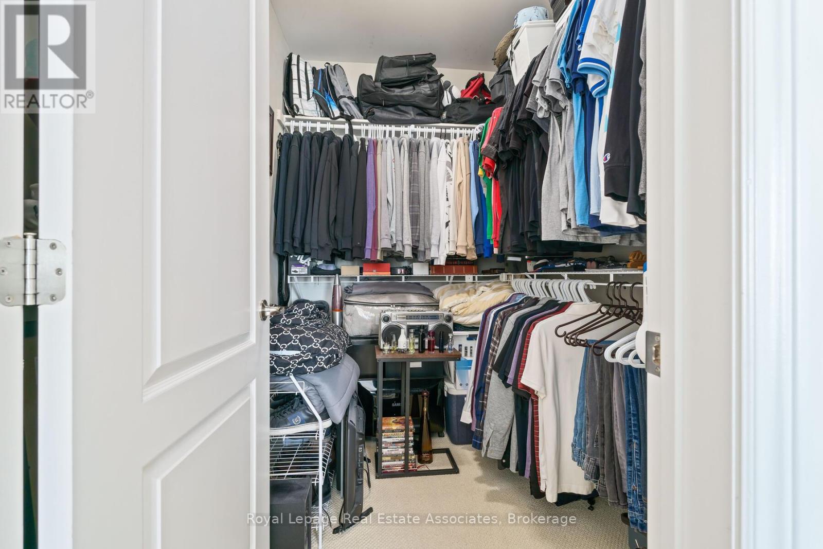 Photo 4 of 614 1421 Costigan Road, Milton ON