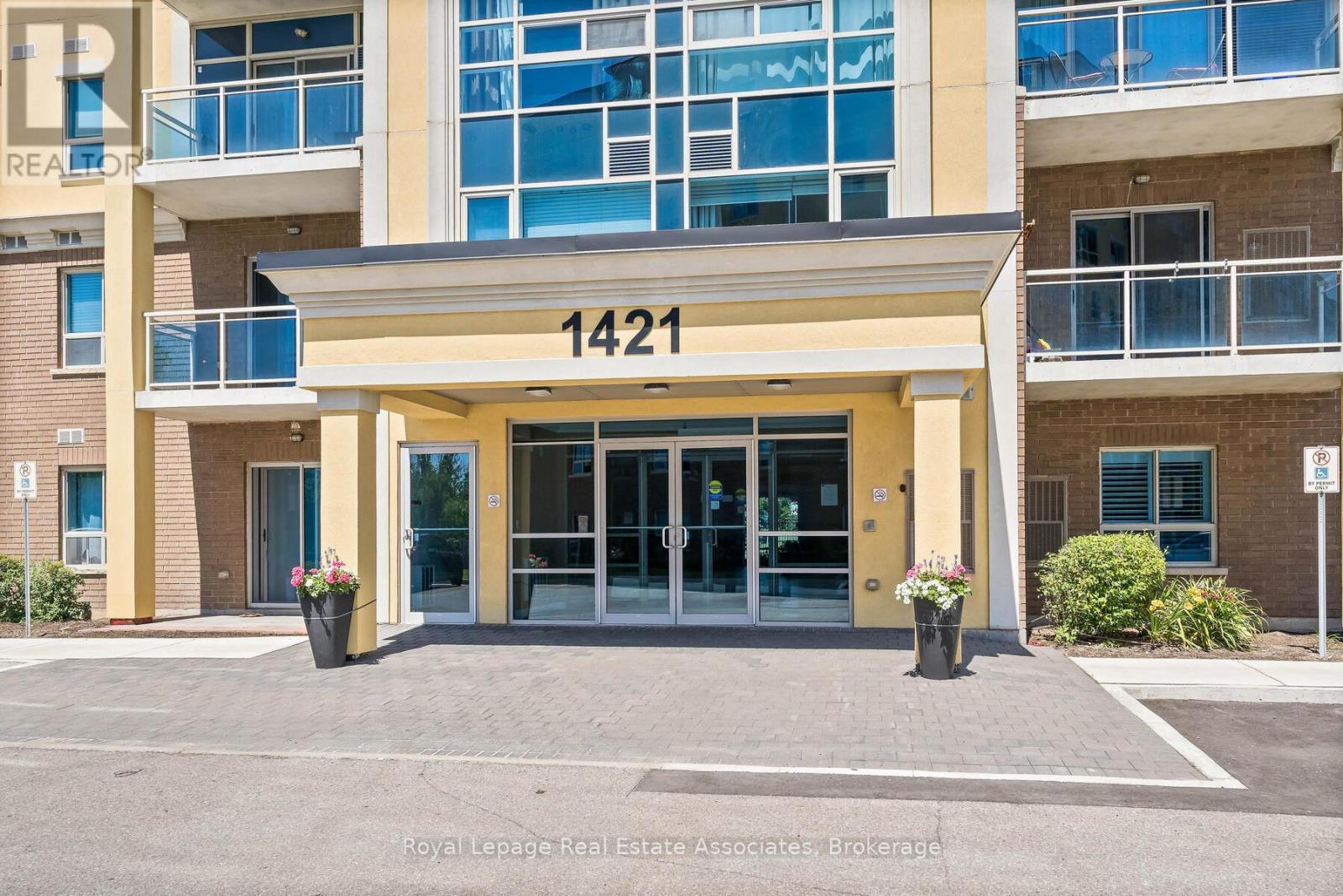Photo 1 of 614 1421 Costigan Road, Milton ON