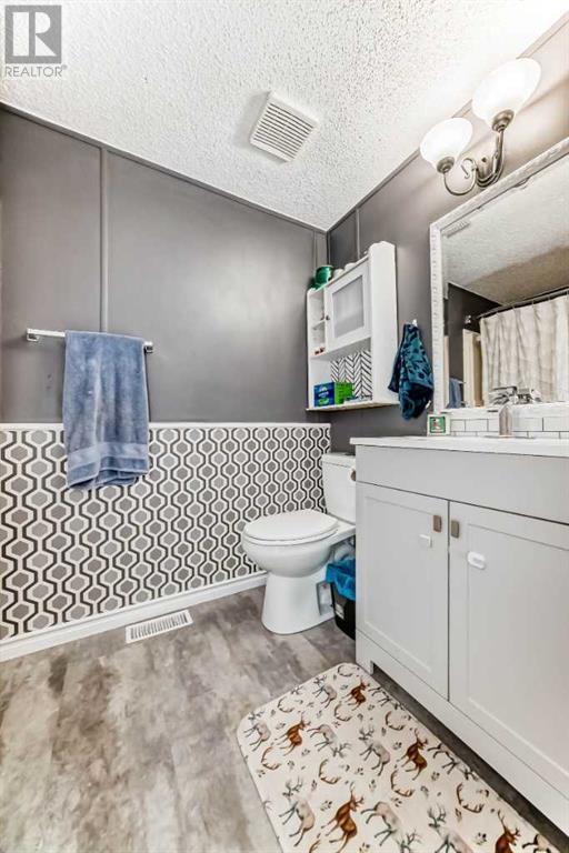 Single Family House Mobile Home for Sale in    Street NW Greenwood/Greenbriar Calgary 