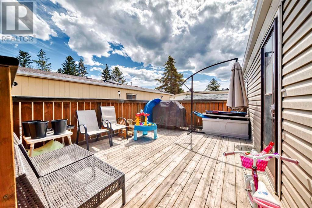 Single Family House Mobile Home for Sale in    Street NW Greenwood/Greenbriar Calgary 