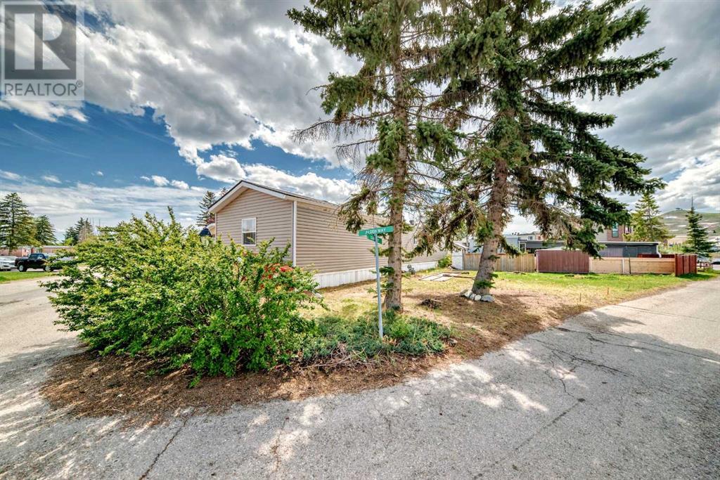 Single Family House Mobile Home for Sale in    Street NW Greenwood/Greenbriar Calgary 