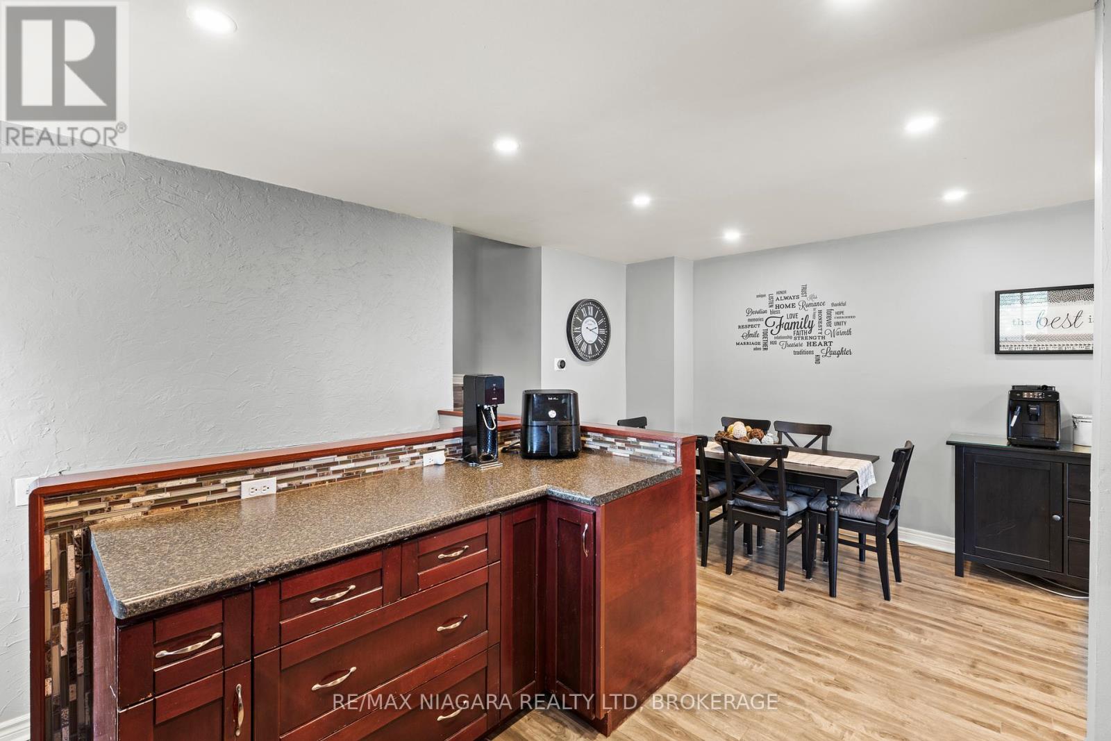 Photo 14 of 8 Dodds Court, Fort Erie ON
