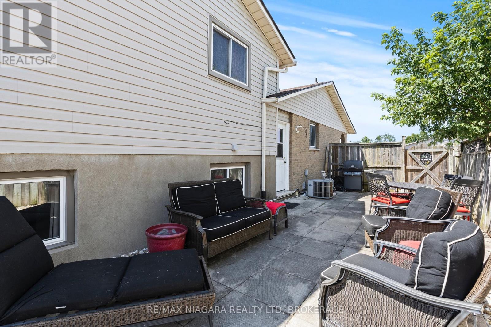 Photo 25 of 8 Dodds Court, Fort Erie ON