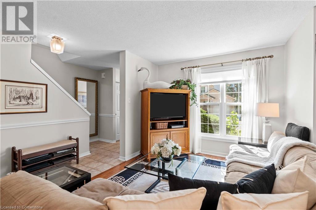 Photo 4 of 2272 Mowat Avenue Unit 56, Oakville ON