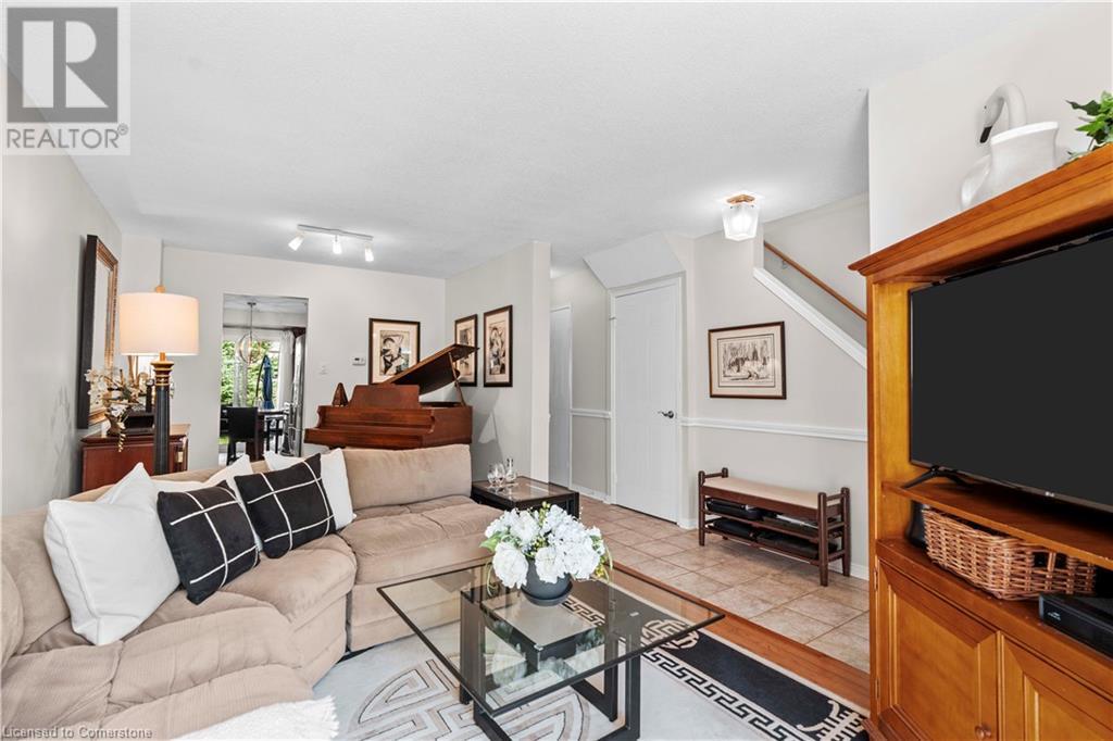 Photo 5 of 2272 Mowat Avenue Unit 56, Oakville ON