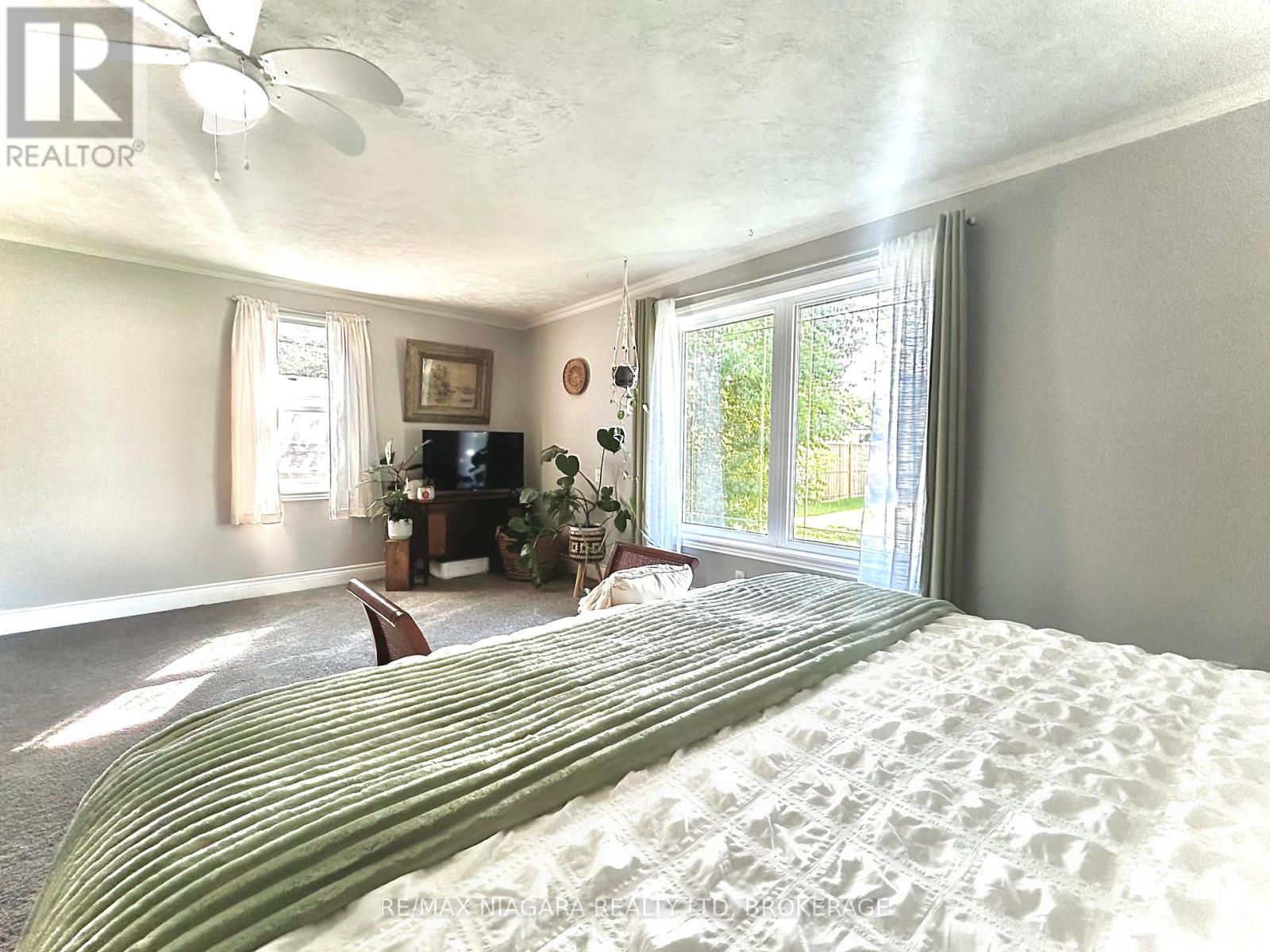 Photo 21 of 39 Longtent Avenue, Fort Erie ON