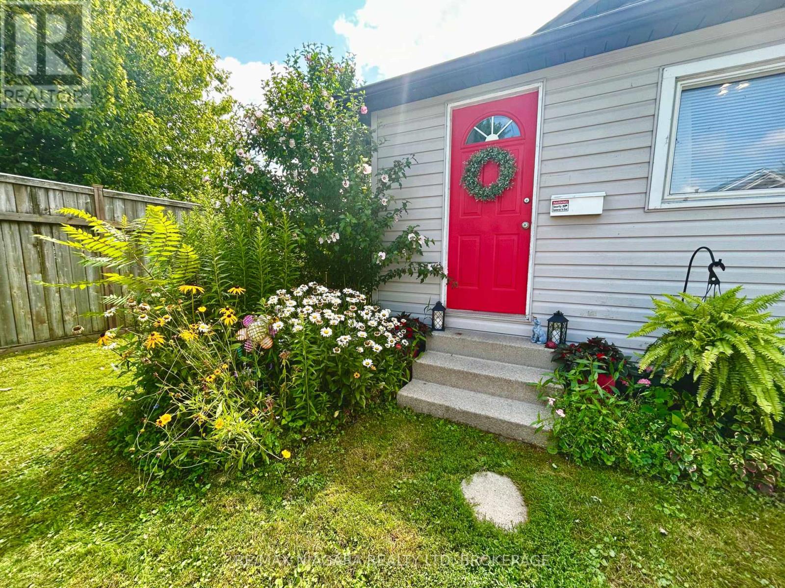 Photo 31 of 39 Longtent Avenue, Fort Erie ON
