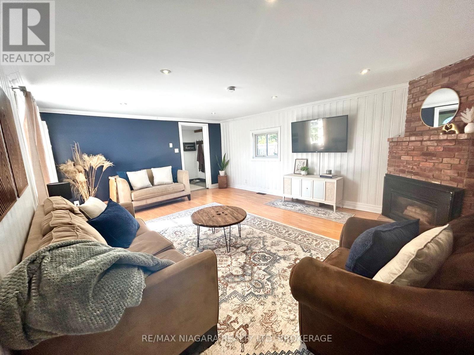 Photo 2 of 39 Longtent Avenue, Fort Erie ON