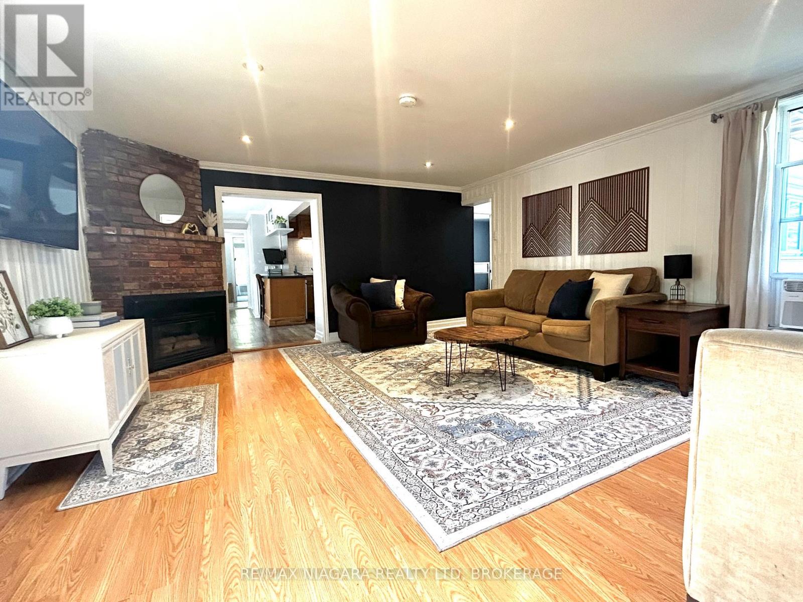 Photo 6 of 39 Longtent Avenue, Fort Erie ON