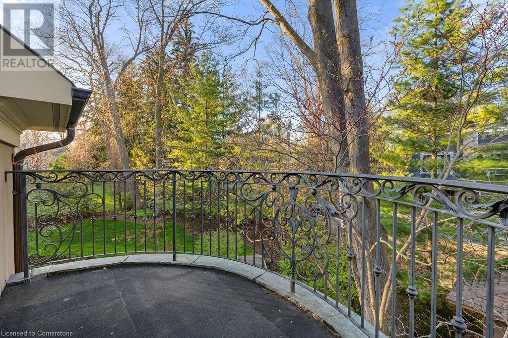 Photo 36 of 1081 Argyle Drive, Oakville ON