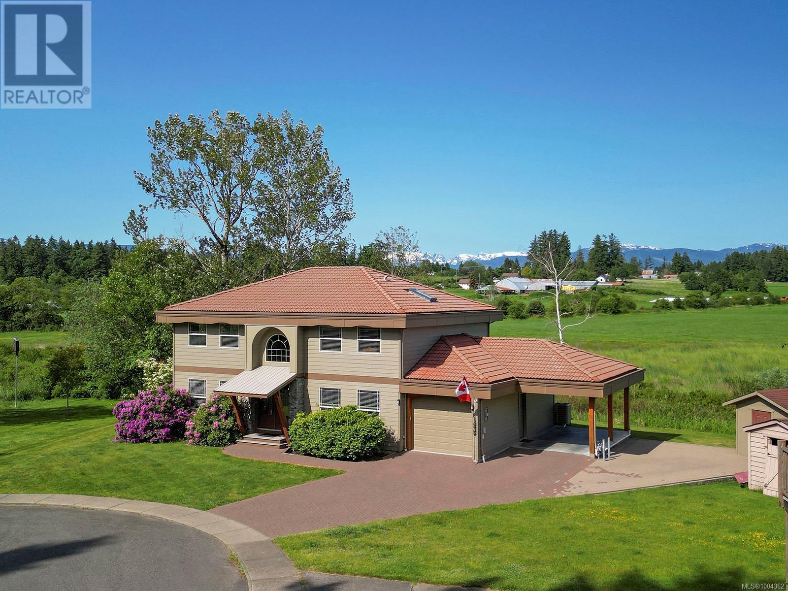 1675 Chester Pl, Comox