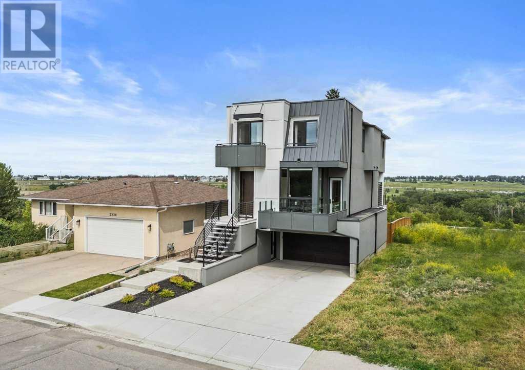 Single Family House for Sale in   Street NE Winston Heights/Mountview Calgary 