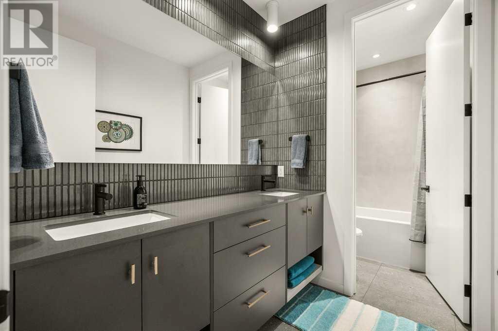 Single Family House for Sale in   Street NE Winston Heights/Mountview Calgary 