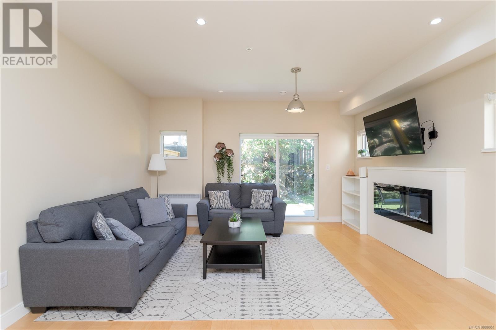Photo 6 of 127 300 Phelps Ave, Langford BC