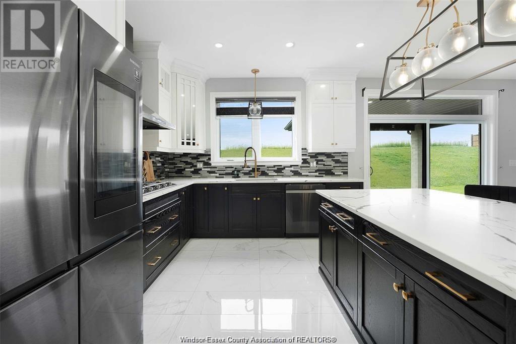 Photo 10 of 1271 Campana Crescent, Lakeshore ON