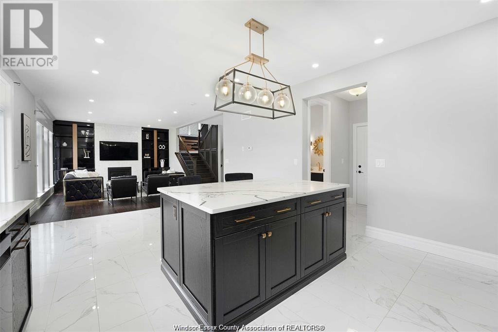 Photo 11 of 1271 Campana Crescent, Lakeshore ON