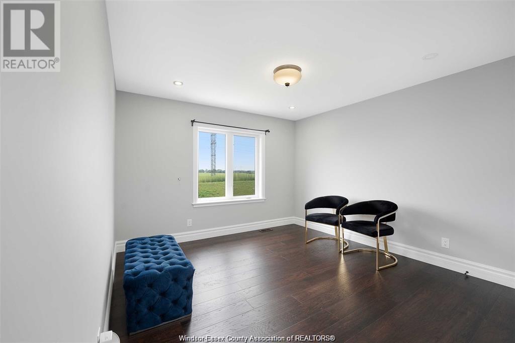 Photo 18 of 1271 Campana Crescent, Lakeshore ON