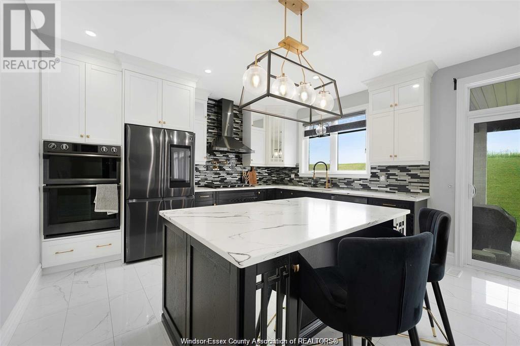 Photo 8 of 1271 Campana Crescent, Lakeshore ON