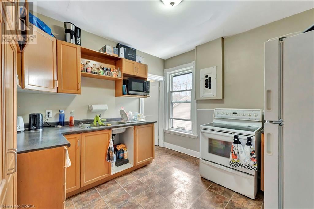 Photo 43 of 157 159 Market Street, Brantford ON