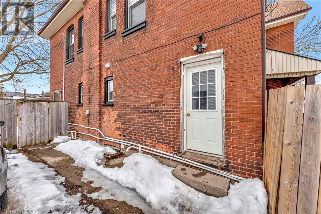 Photo 13 of 157 159 Market Street, Brantford ON