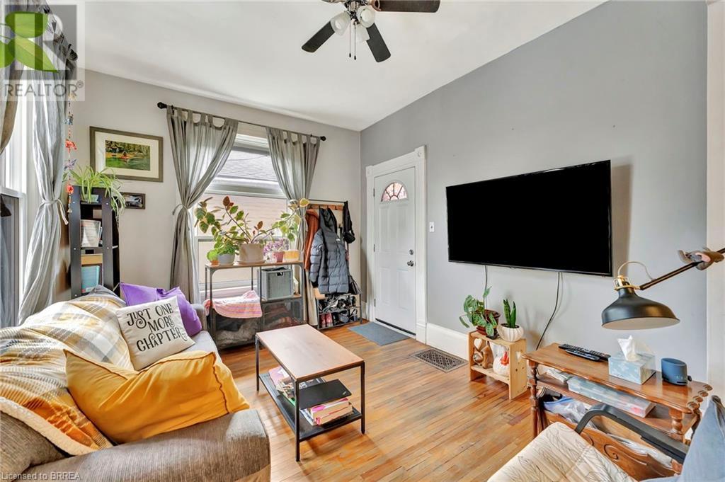 Photo 38 of 157 159 Market Street, Brantford ON