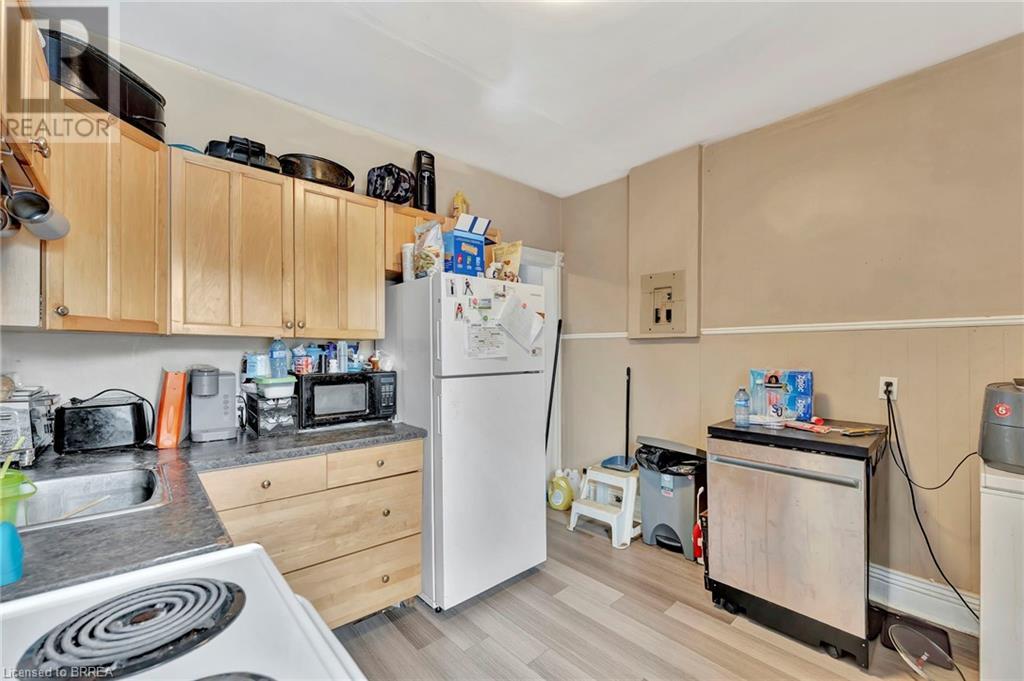 Photo 49 of 157 159 Market Street, Brantford ON