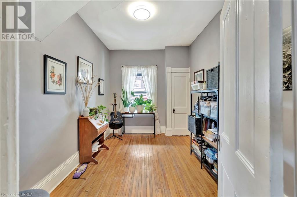 Photo 19 of 157 159 Market Street, Brantford ON