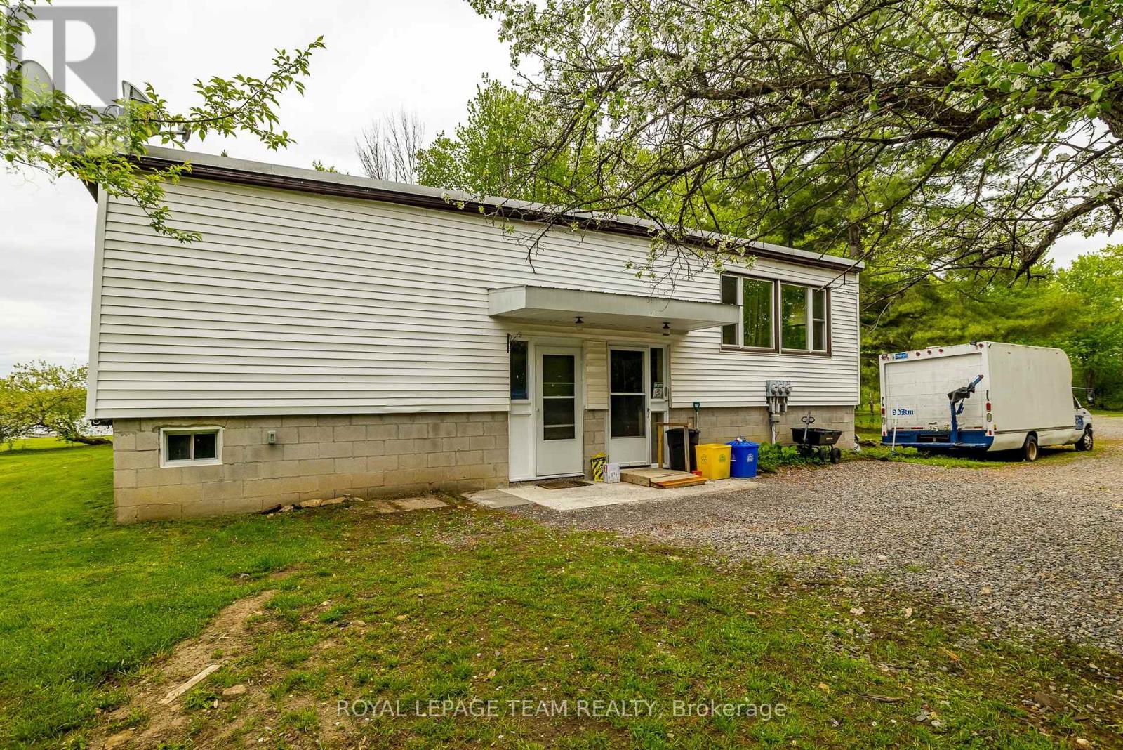 Photo 8 of 793 Poonamalie Side Road, Smiths Falls ON