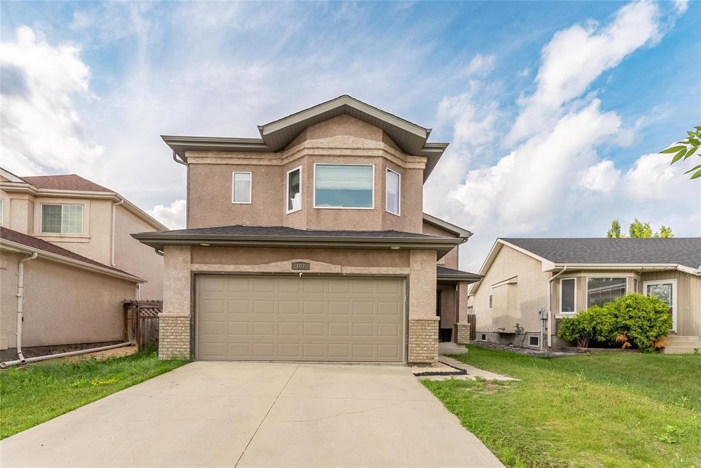 Photo 1 of 107 Chadwick Crescent, Winnipeg MB