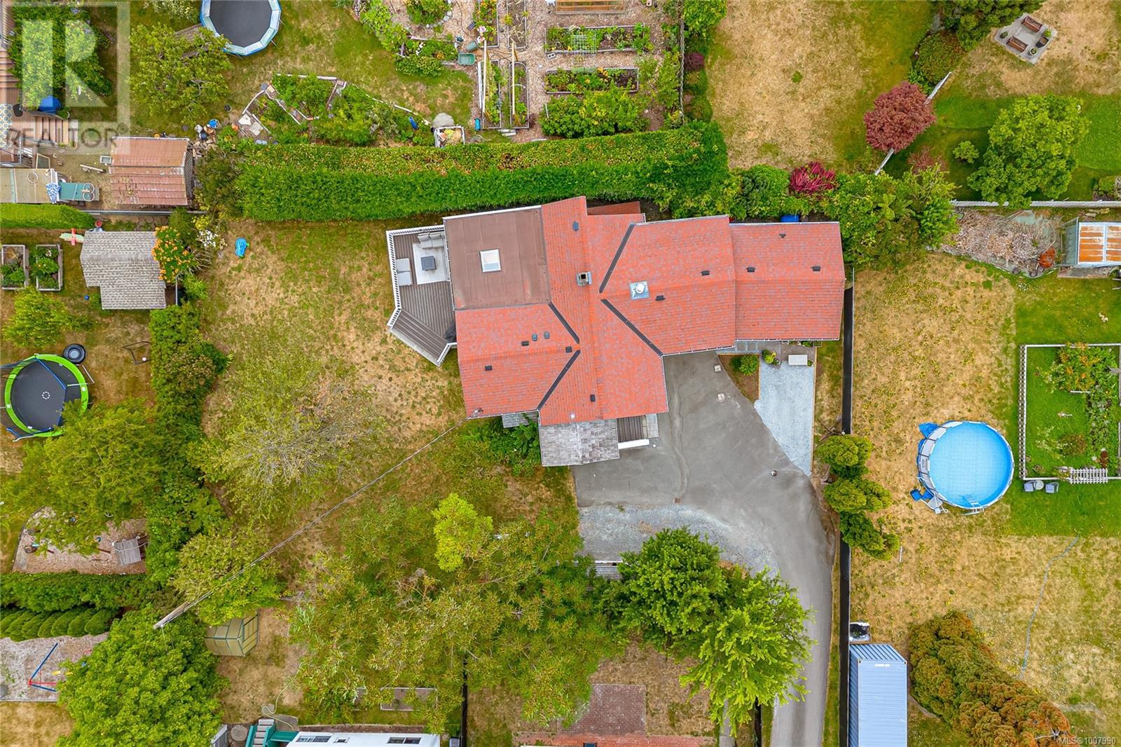 Photo 43 of 2945 Colquitz Ave, Saanich BC