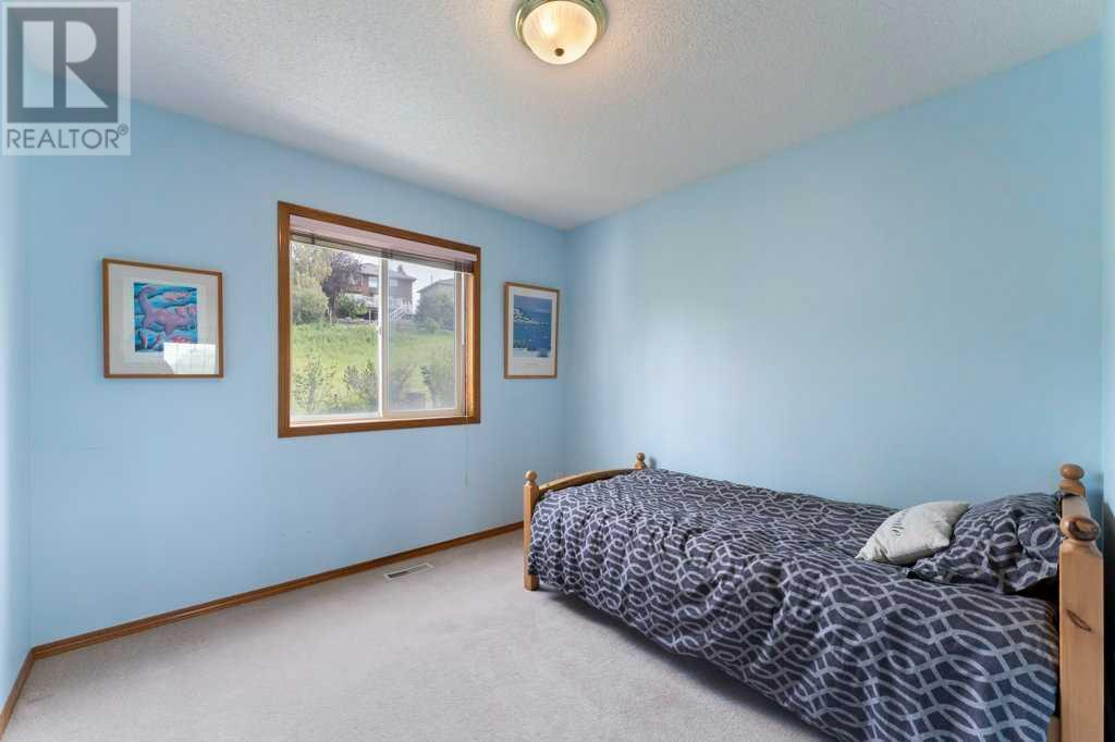Photo 28 of 62 Edgebrook Heights Nw, Calgary AB