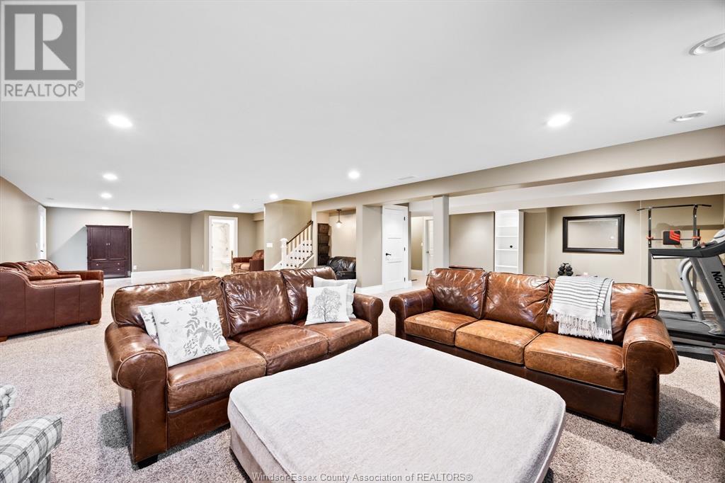 Photo 2 of 3 Dimenna Drive, Kingsville ON