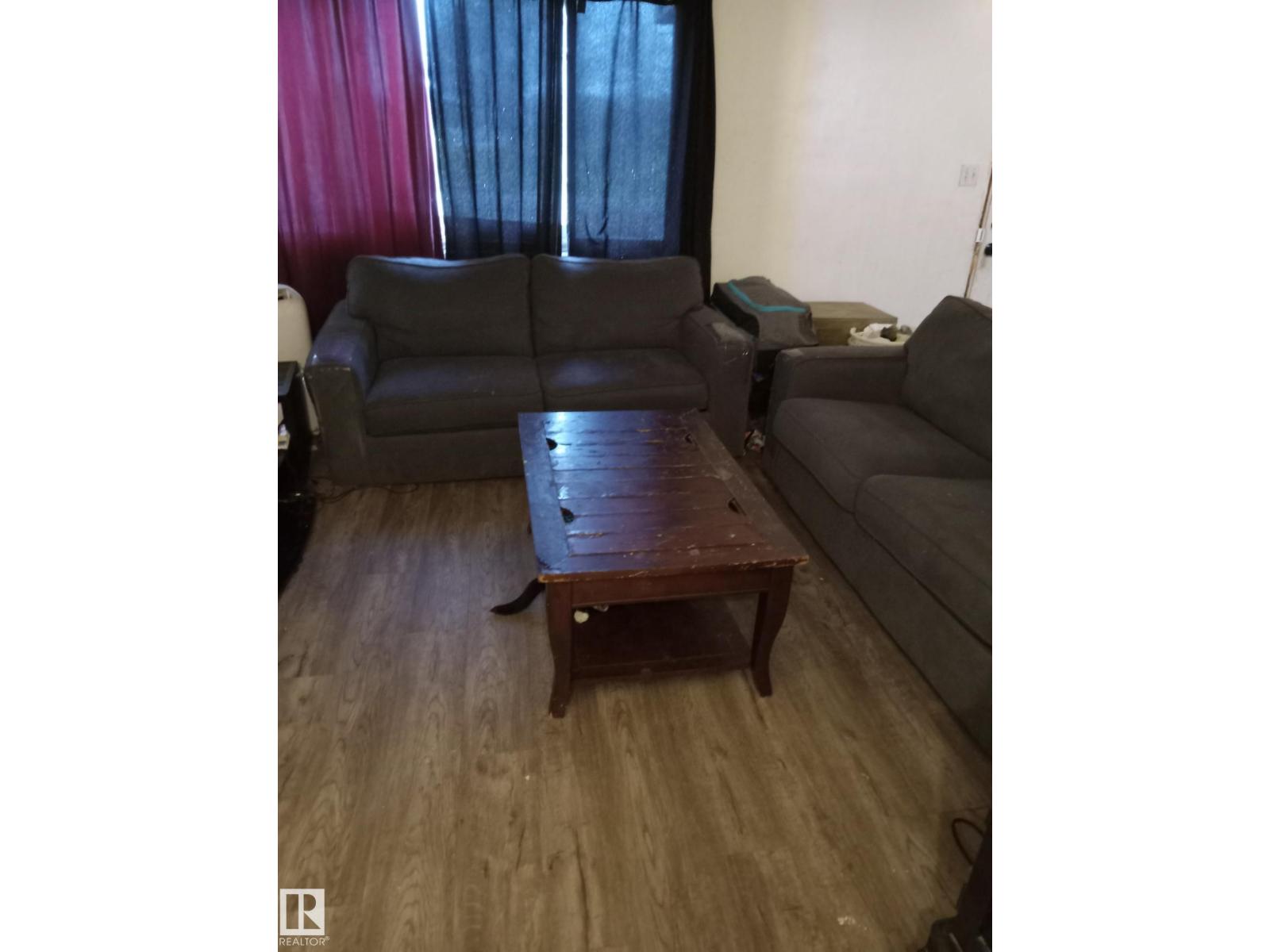 Photo 2 of 313 2908 116 A Av Nw, Edmonton AB