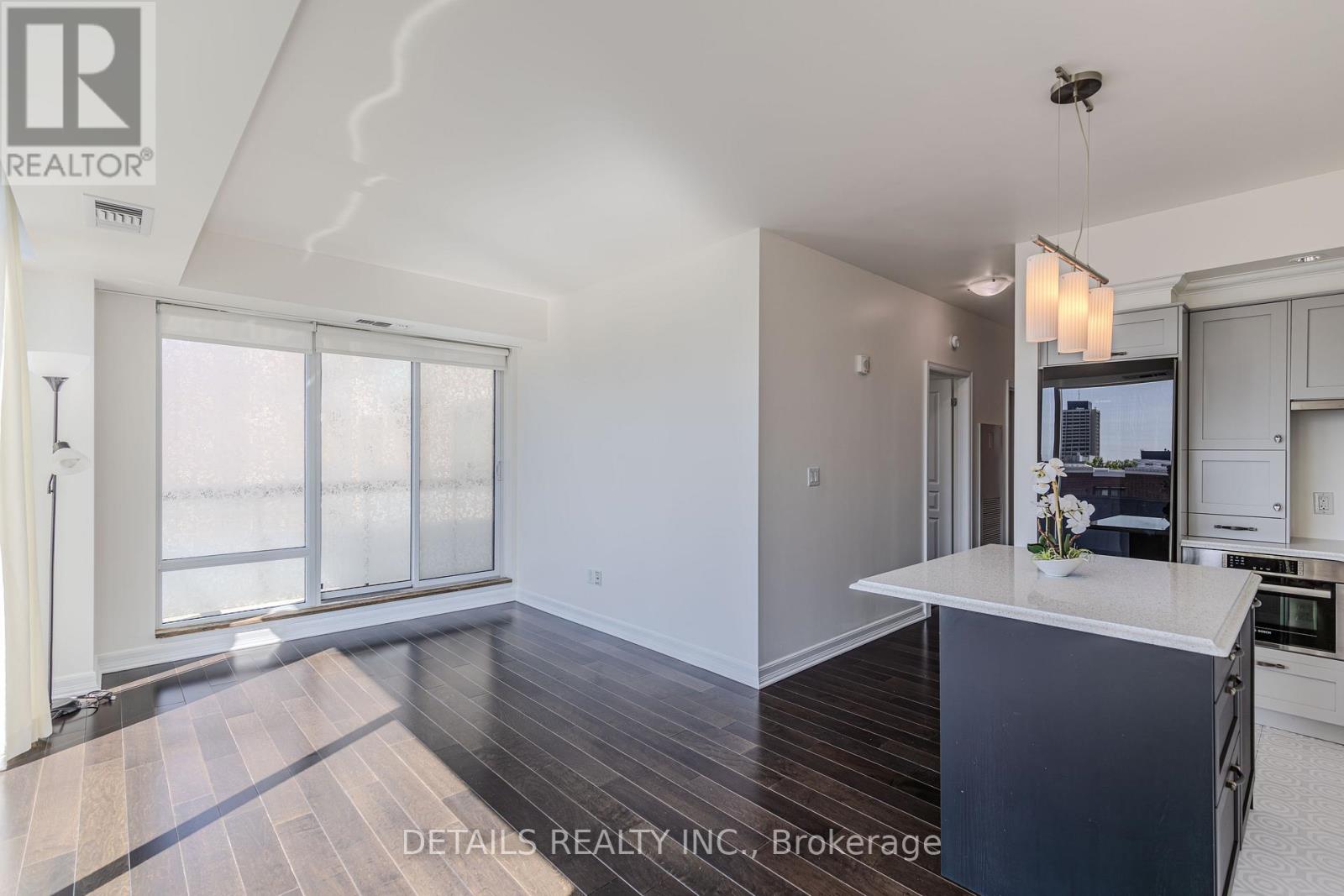 Photo 15 of 717 238 Besserer Street, Ottawa ON