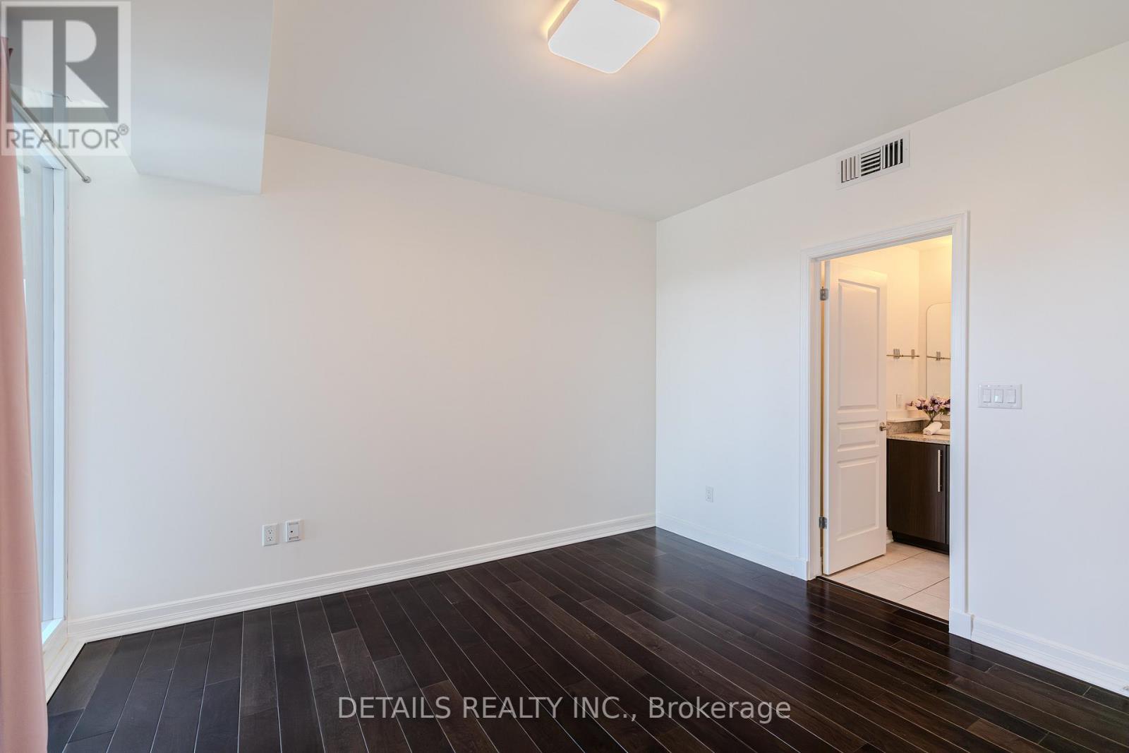 Photo 12 of 717 238 Besserer Street, Ottawa ON