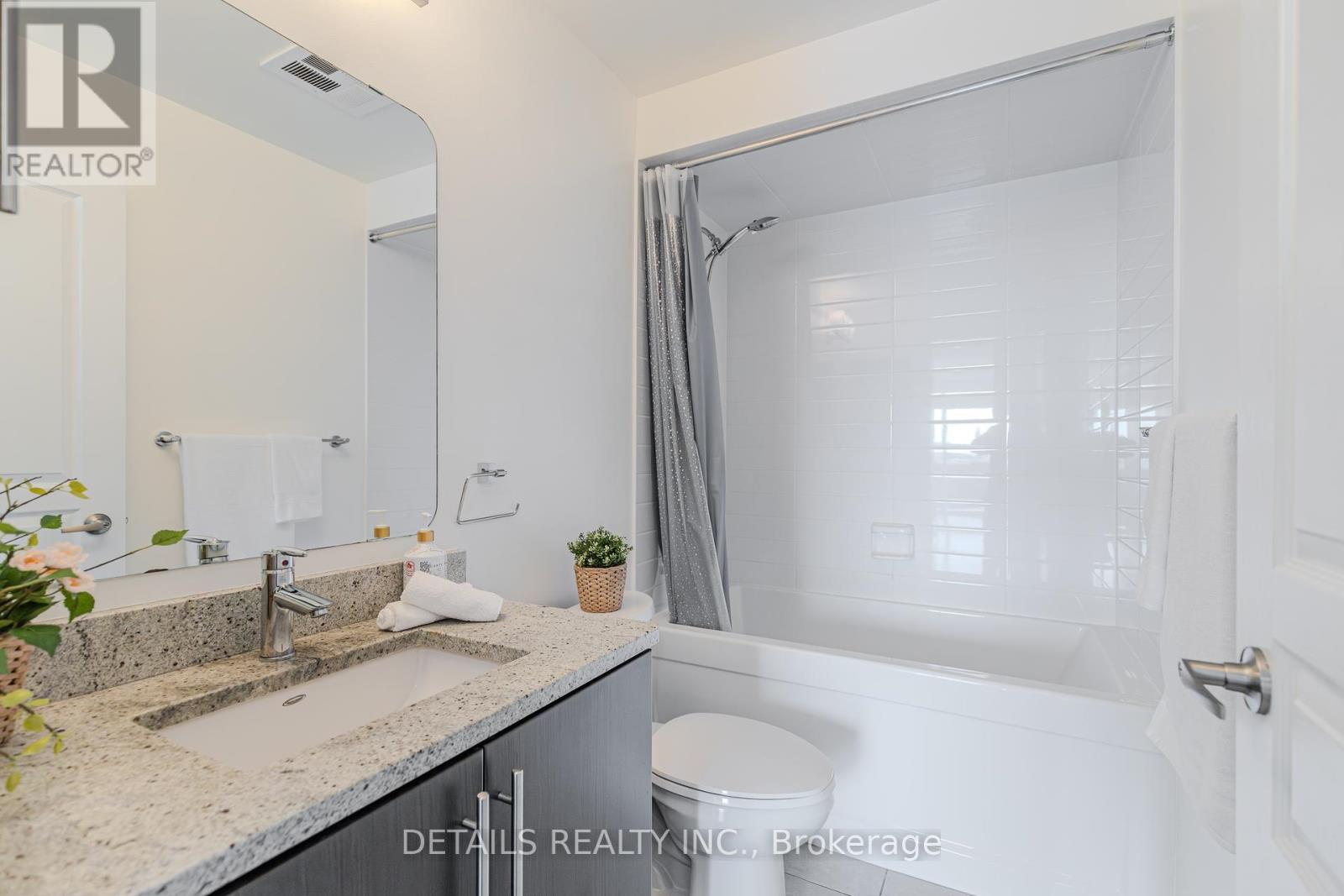 Photo 35 of 717 238 Besserer Street, Ottawa ON