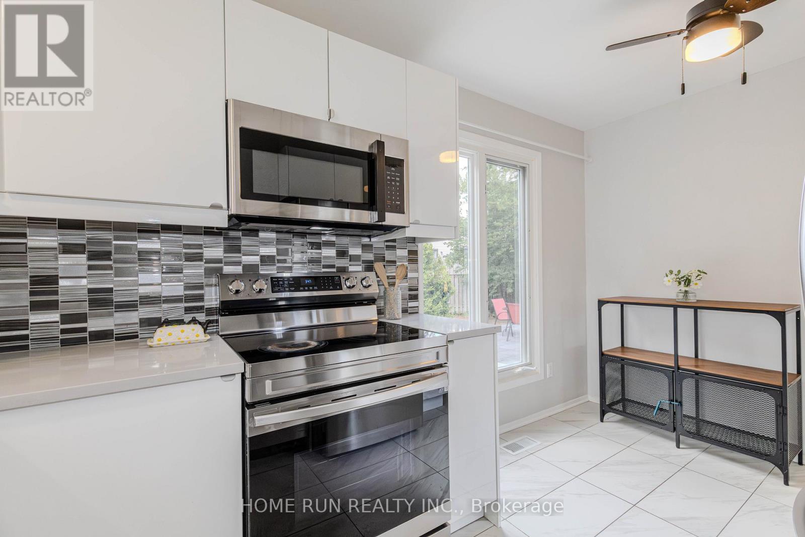 Photo 20 of 30 Turret Court, Ottawa ON