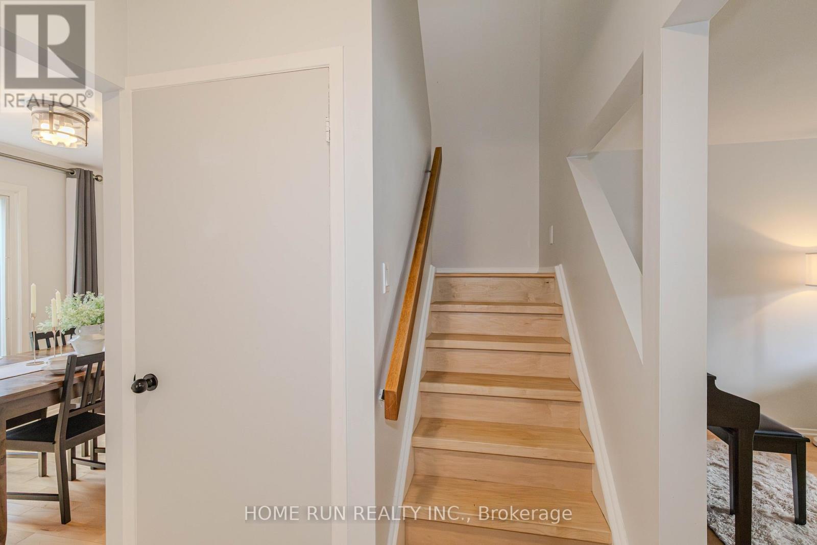 Photo 42 of 30 Turret Court, Ottawa ON