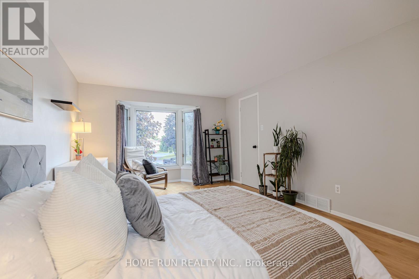 Photo 32 of 30 Turret Court, Ottawa ON