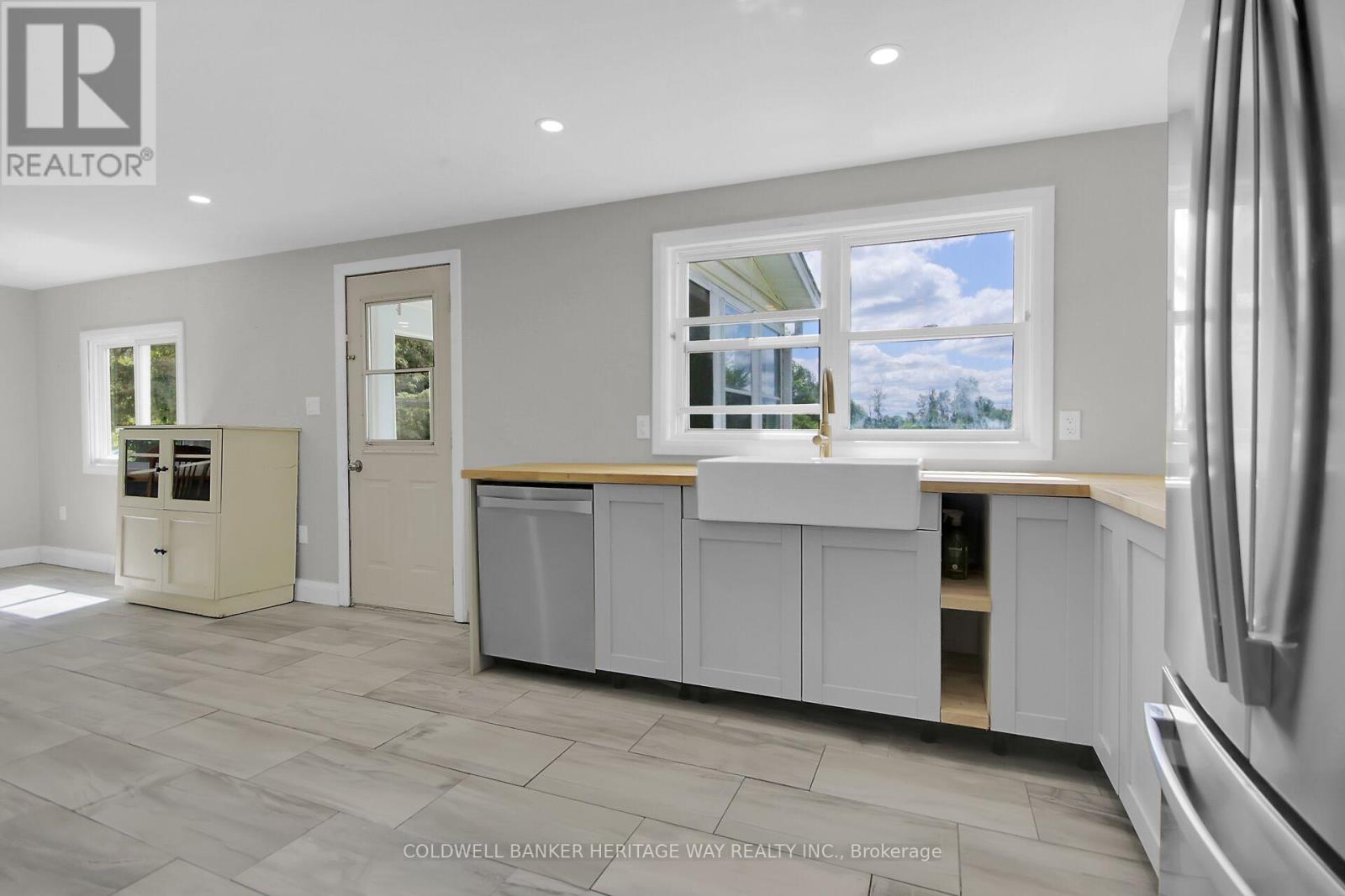 Photo 13 of 601 Weedmark Road, Montague ON
