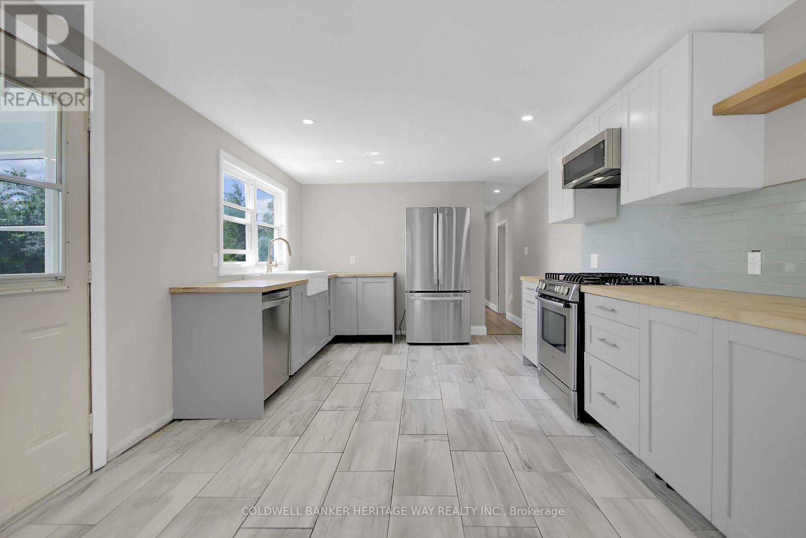 Photo 16 of 601 Weedmark Road, Montague ON