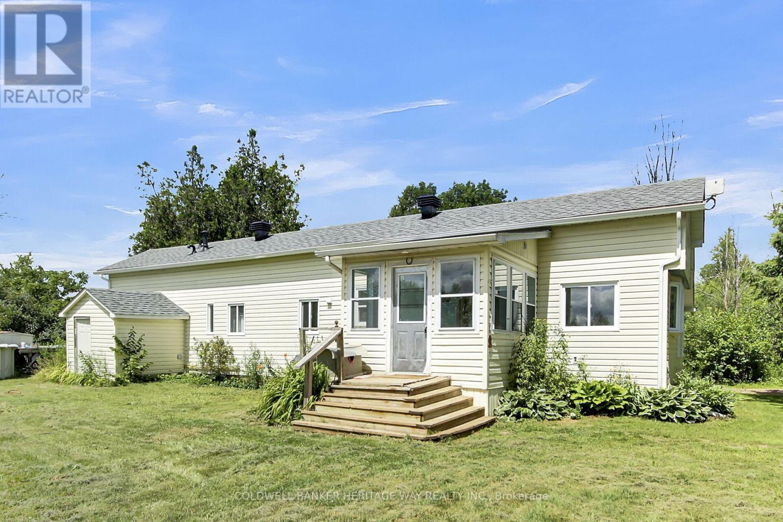 Photo 8 of 601 Weedmark Road, Montague ON
