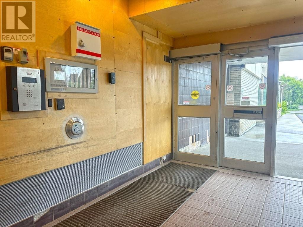 Photo 14 of 105 325 Archibald Street S, Thunder Bay ON