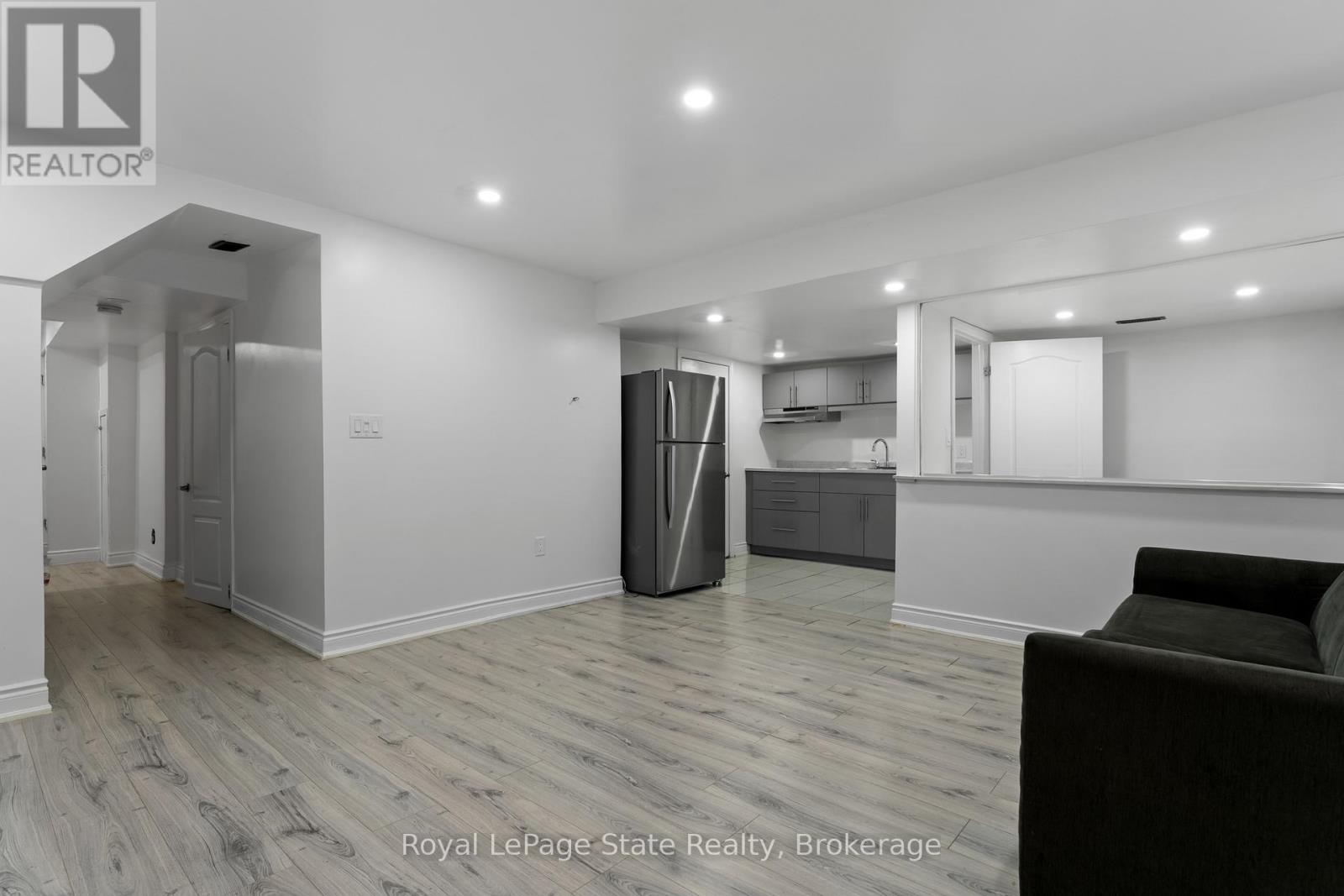 Photo 39 of 59 Galileo Drive, Hamilton ON