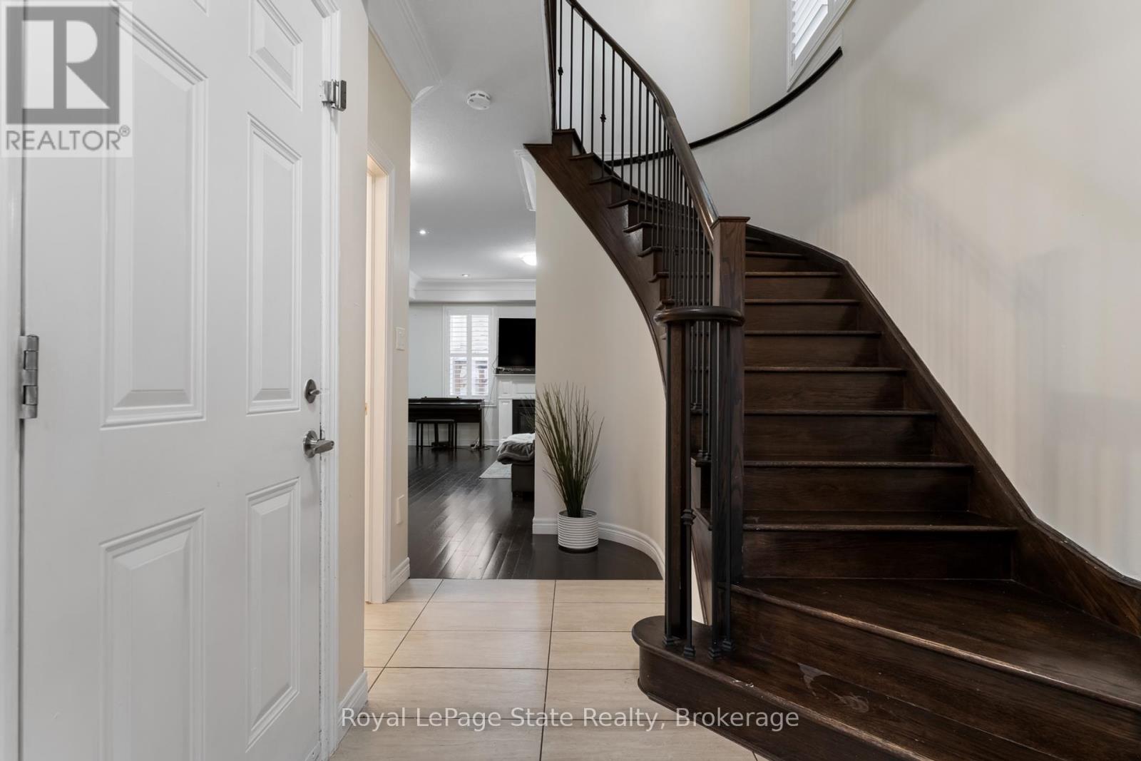Photo 8 of 59 Galileo Drive, Hamilton ON