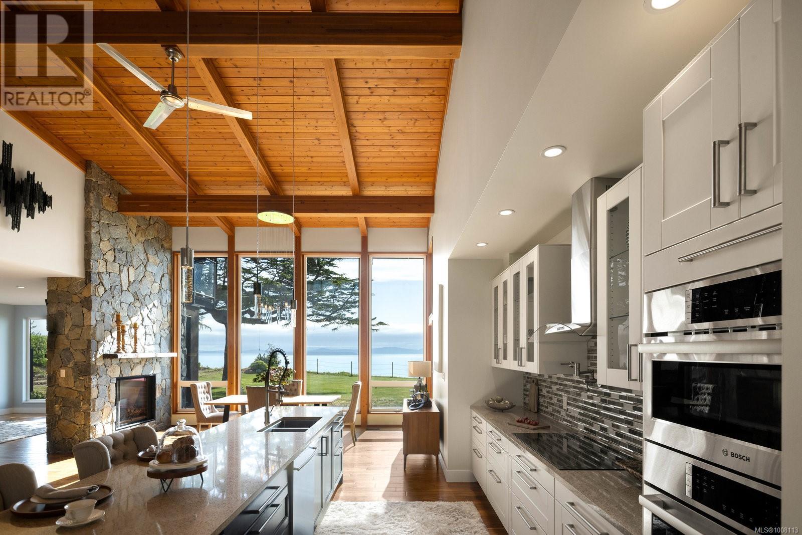 Photo 17 of 3300 Livesay Rd, Central Saanich BC