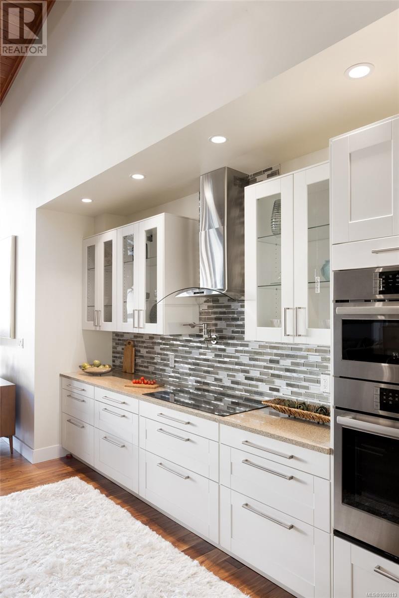 Photo 24 of 3300 Livesay Rd, Central Saanich BC