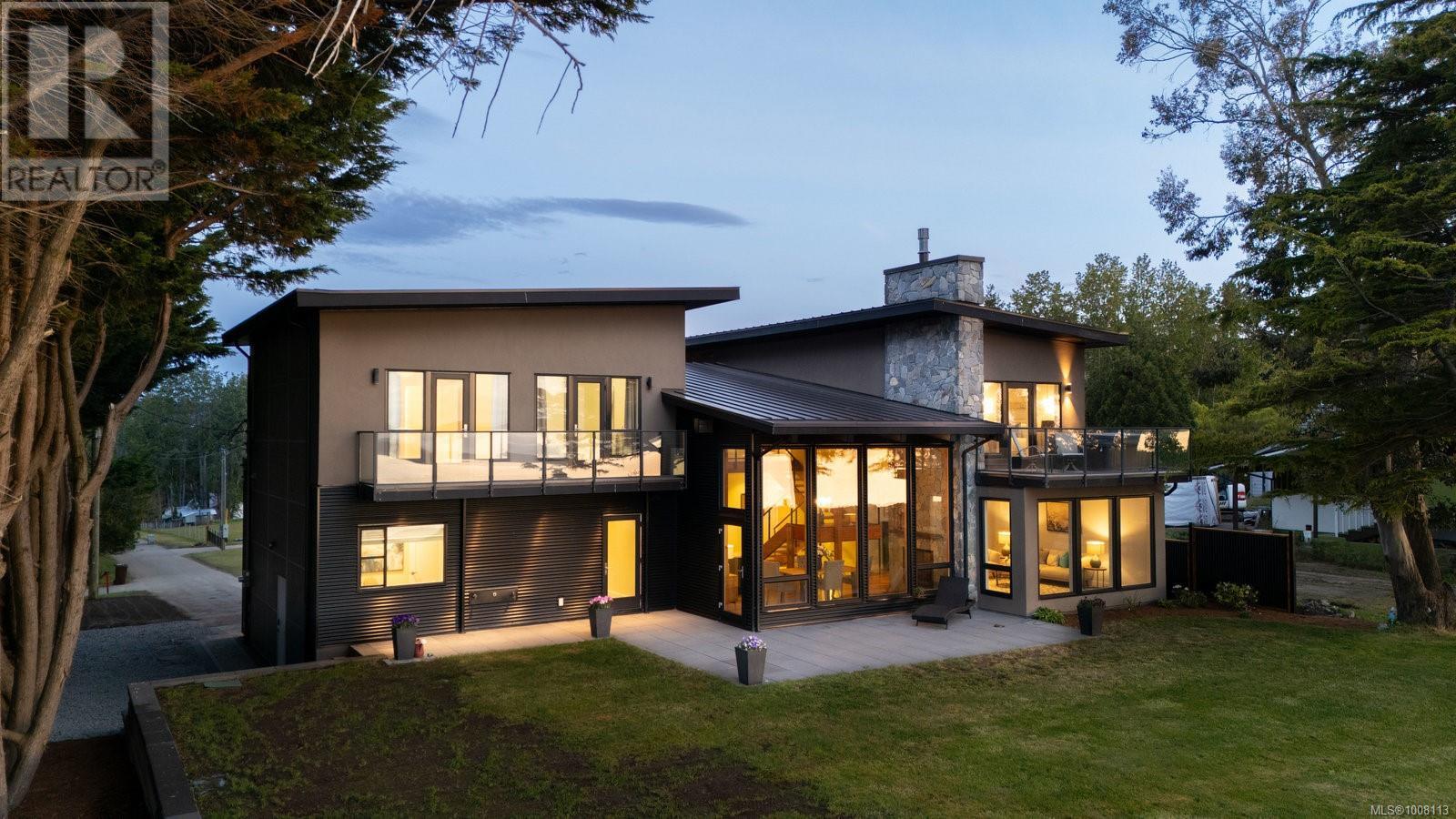 Photo 31 of 3300 Livesay Rd, Central Saanich BC